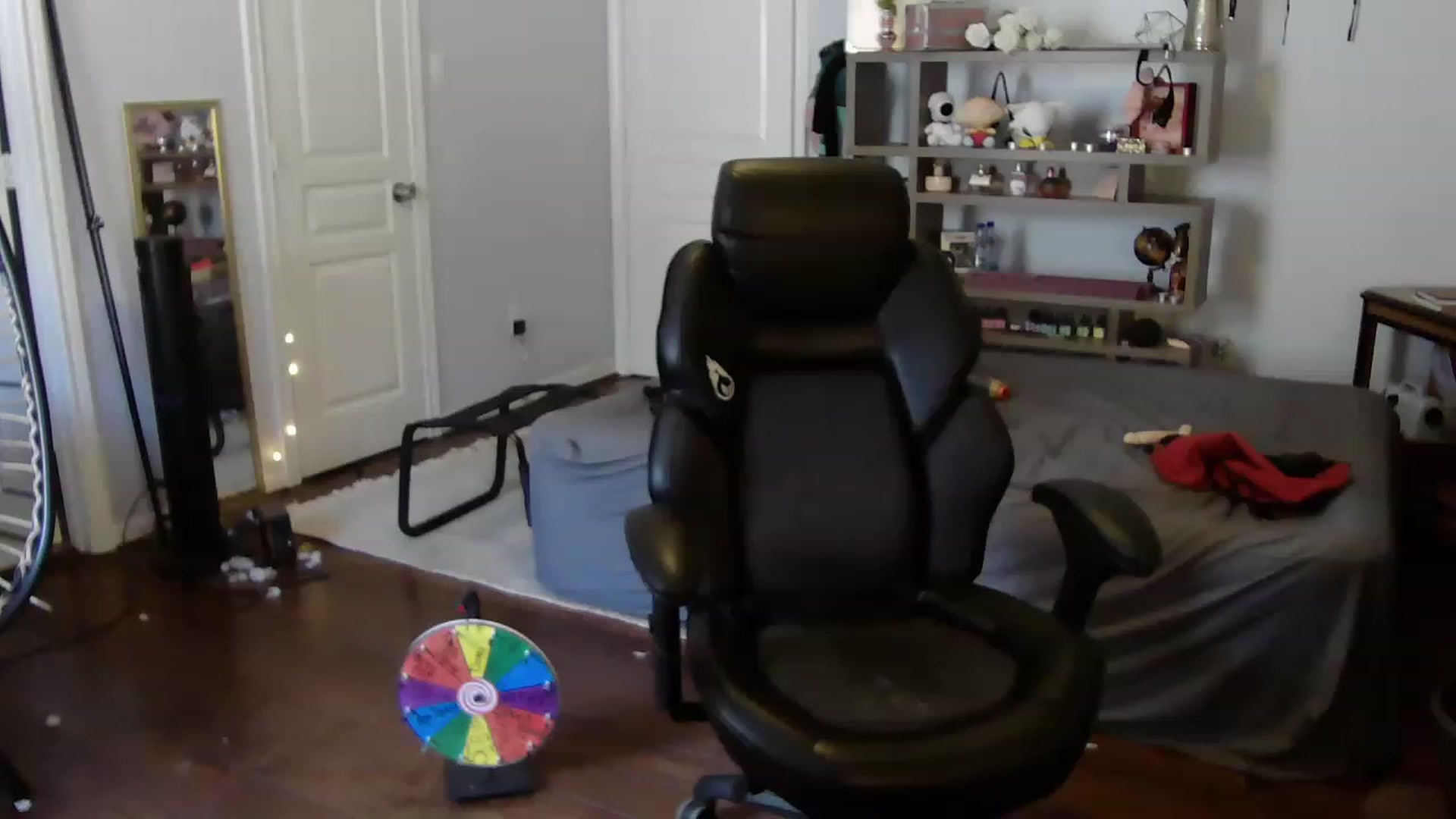 Gallery image thumbnail from Bunnydathug's myfreecams stream on, 07/13/2023, 19:25 image 16 of 20