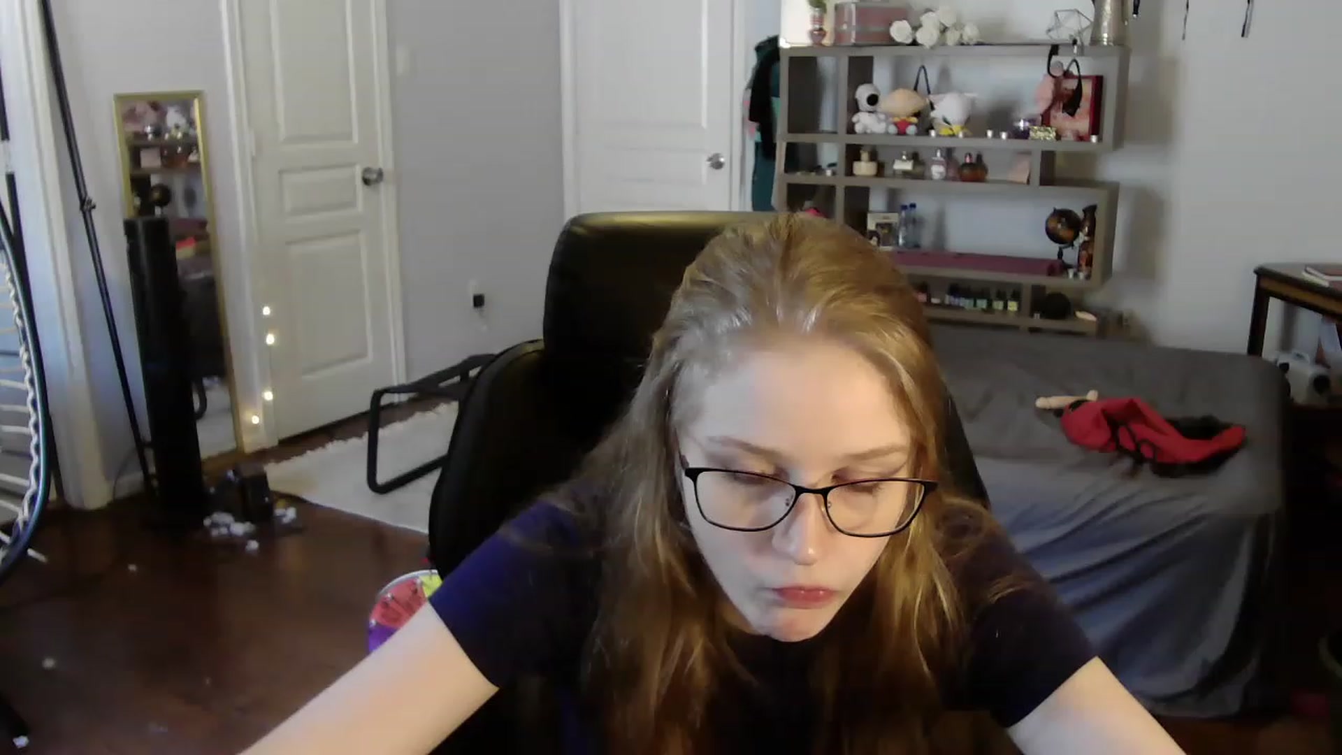 Gallery image thumbnail from Bunnydathug's myfreecams stream on, 07/13/2023, 19:25 image 17 of 20