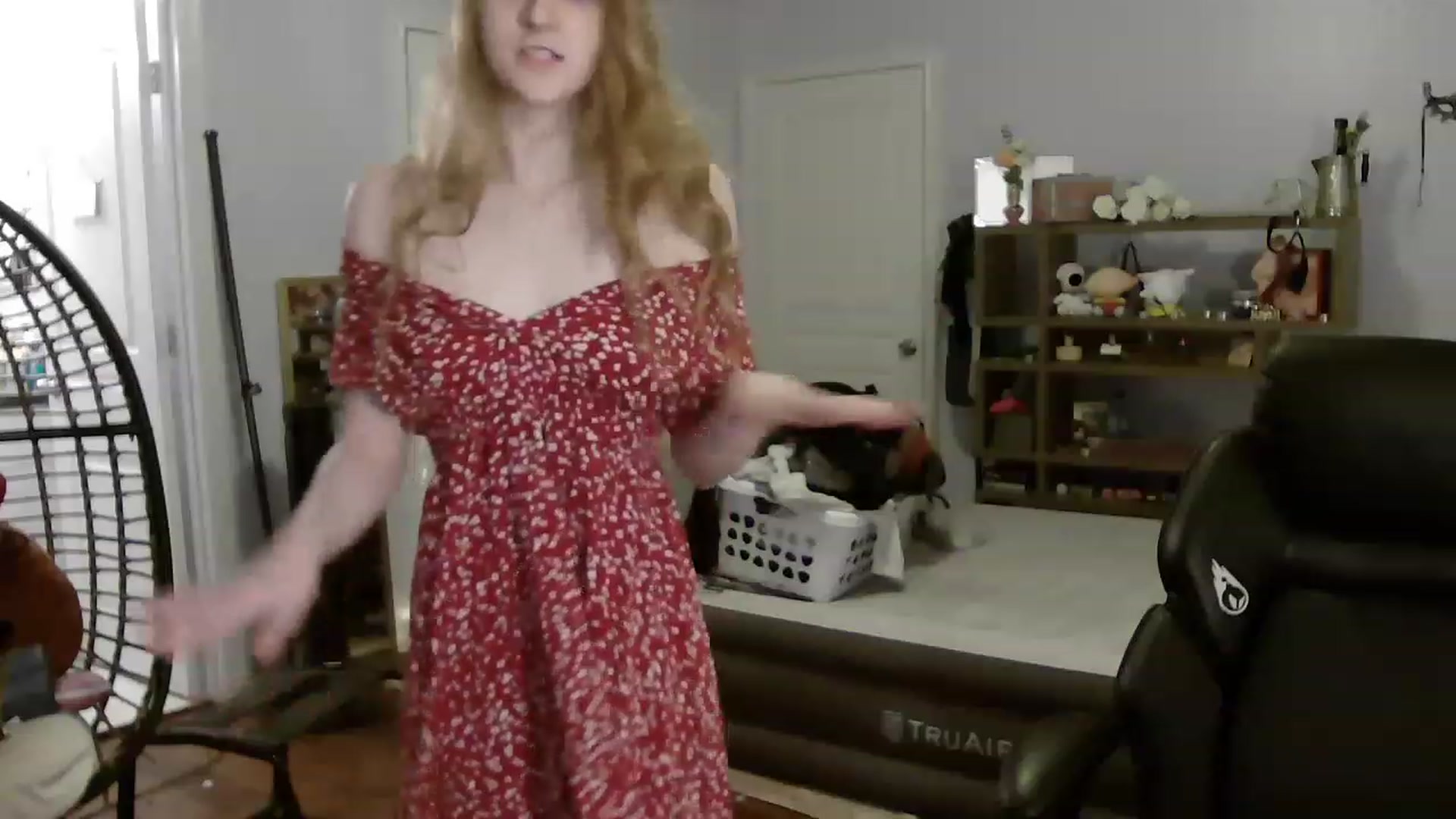 Gallery image thumbnail from Bunnydathug's myfreecams stream on, 07/14/2023, 11:00 image 4 of 20