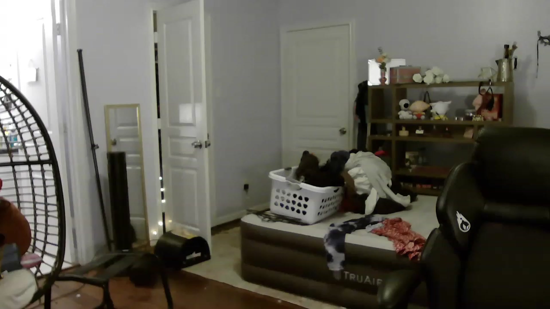 Gallery image thumbnail from Bunnydathug's myfreecams stream on, 07/14/2023, 11:00 image 8 of 20