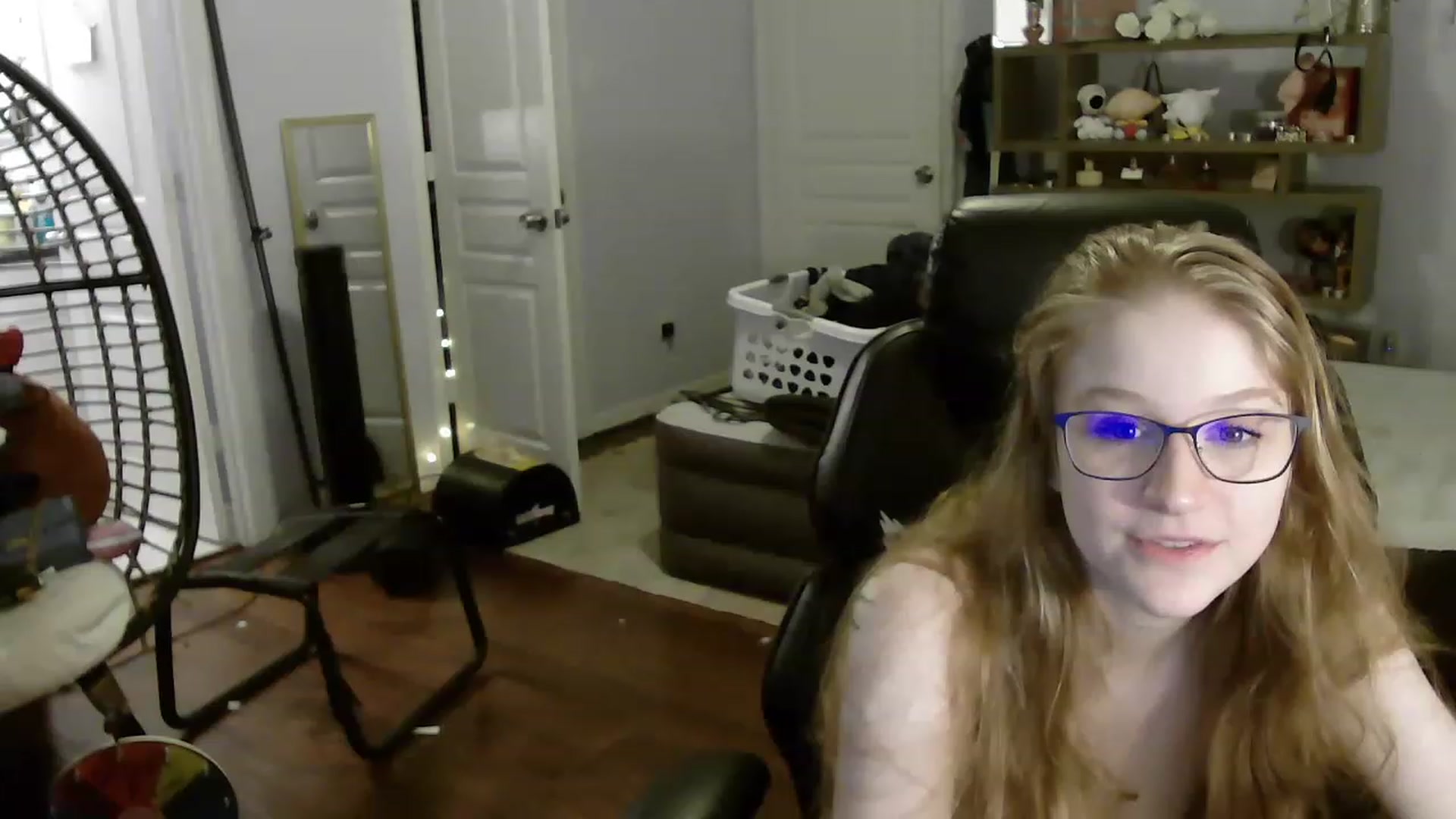Gallery image thumbnail from Bunnydathug's myfreecams stream on, 07/14/2023, 11:00 image 18 of 20