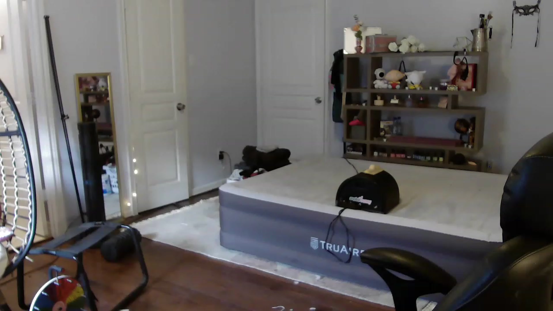 Gallery image thumbnail from Bunnydathug's myfreecams stream on, 07/14/2023, 14:05 image 11 of 20