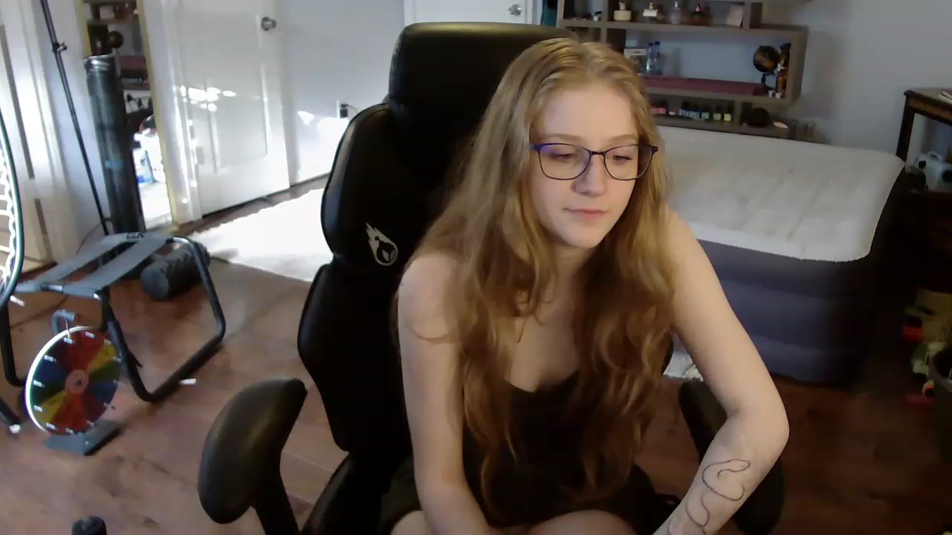 Gallery image thumbnail from Bunnydathug's myfreecams stream on, 07/14/2023, 14:05 image 15 of 20