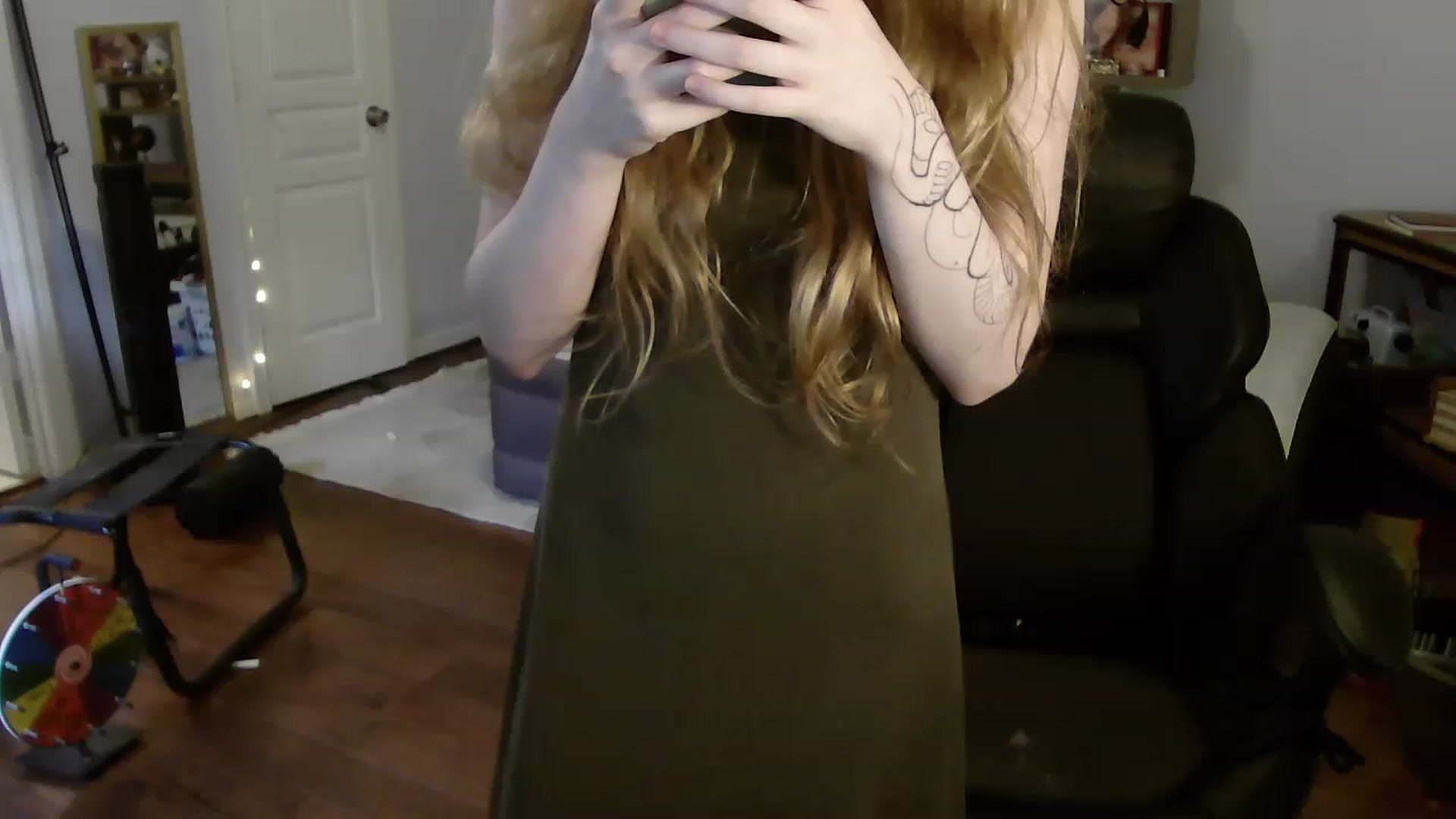 Gallery image thumbnail from Bunnydathug's myfreecams stream on, 07/14/2023, 14:05 image 6 of 20