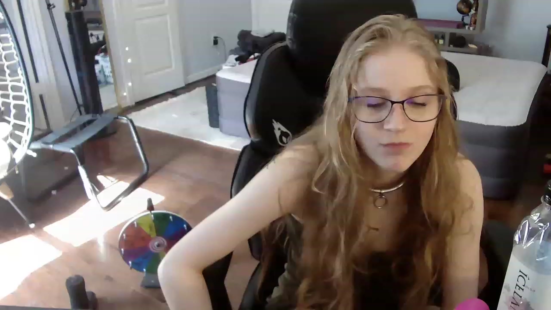 Gallery image thumbnail from Bunnydathug's myfreecams stream on, 07/14/2023, 16:10 image 3 of 20