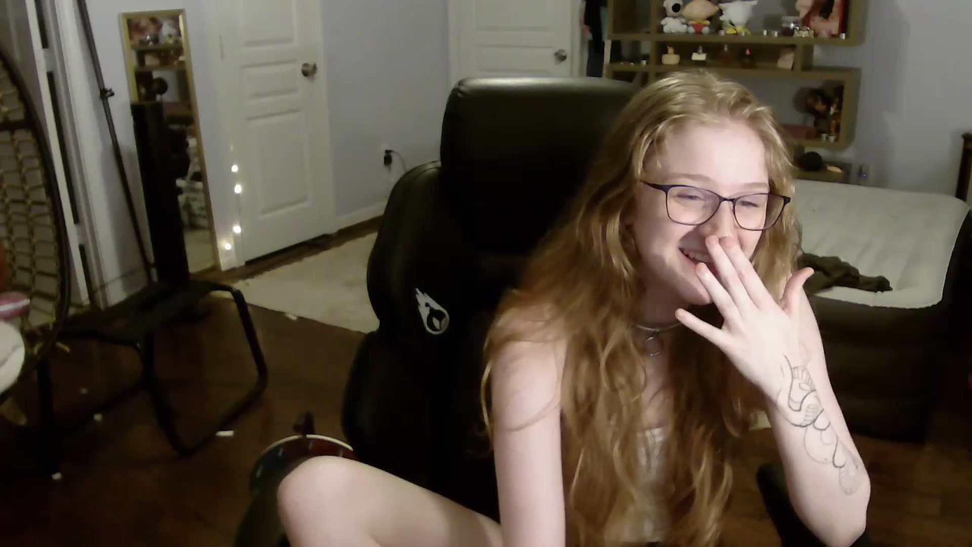 Gallery image thumbnail from Bunnydathug's myfreecams stream on, 07/15/2023, 11:21 image 17 of 20