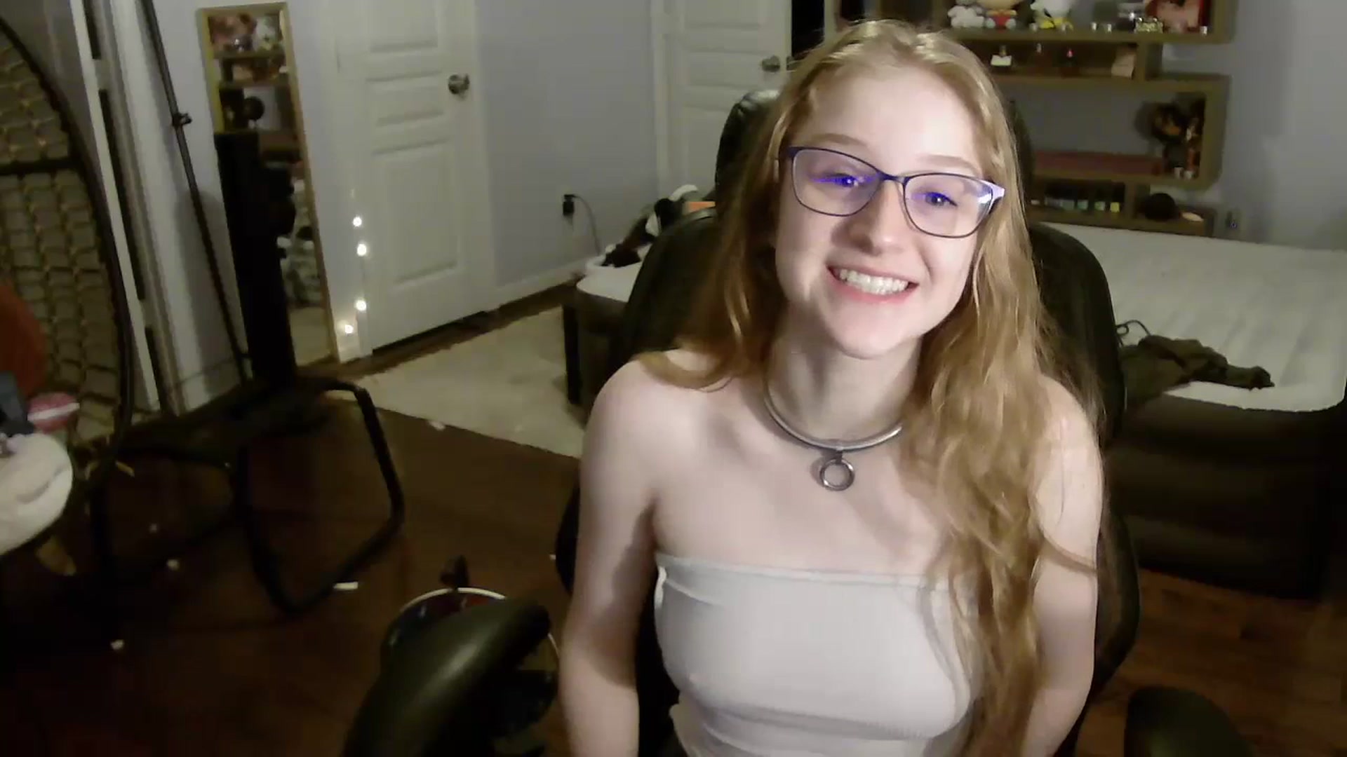 Gallery image thumbnail from Bunnydathug's myfreecams stream on, 07/15/2023, 11:21 image 3 of 20