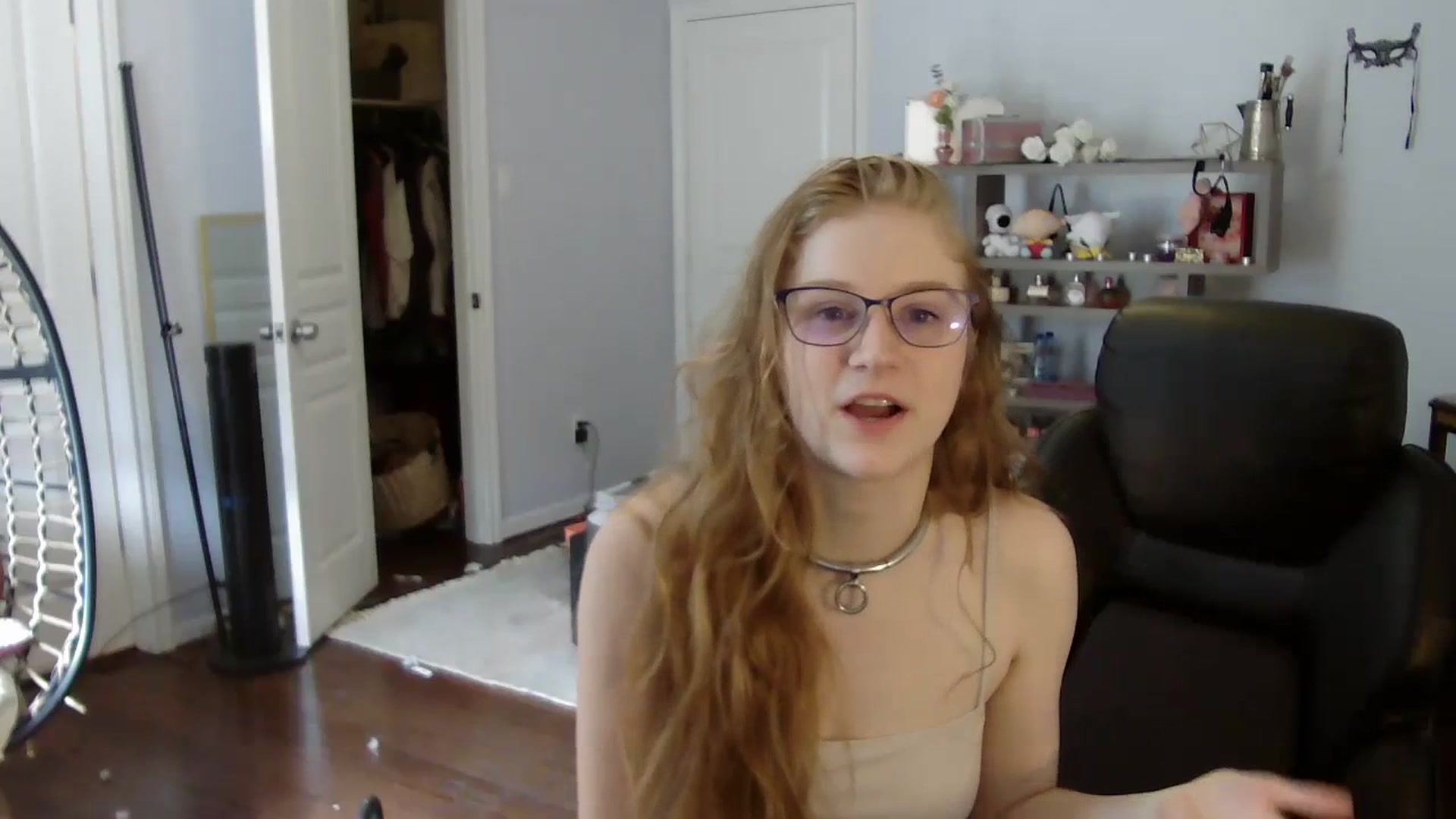 Gallery image thumbnail from Bunnydathug's myfreecams stream on, 07/15/2023, 15:57 image 16 of 20