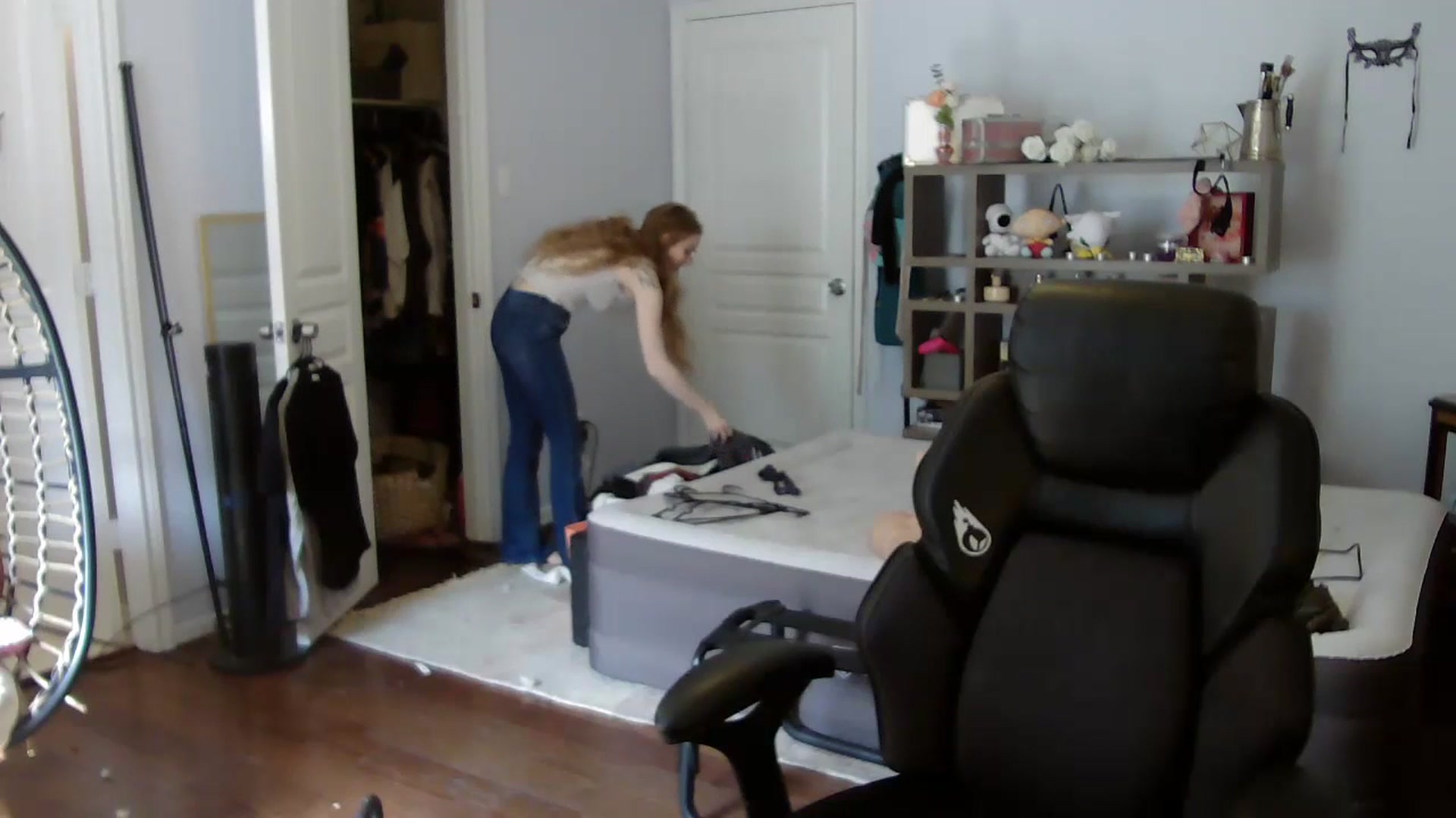 Gallery image thumbnail from Bunnydathug's myfreecams stream on, 07/15/2023, 15:57 image 6 of 20