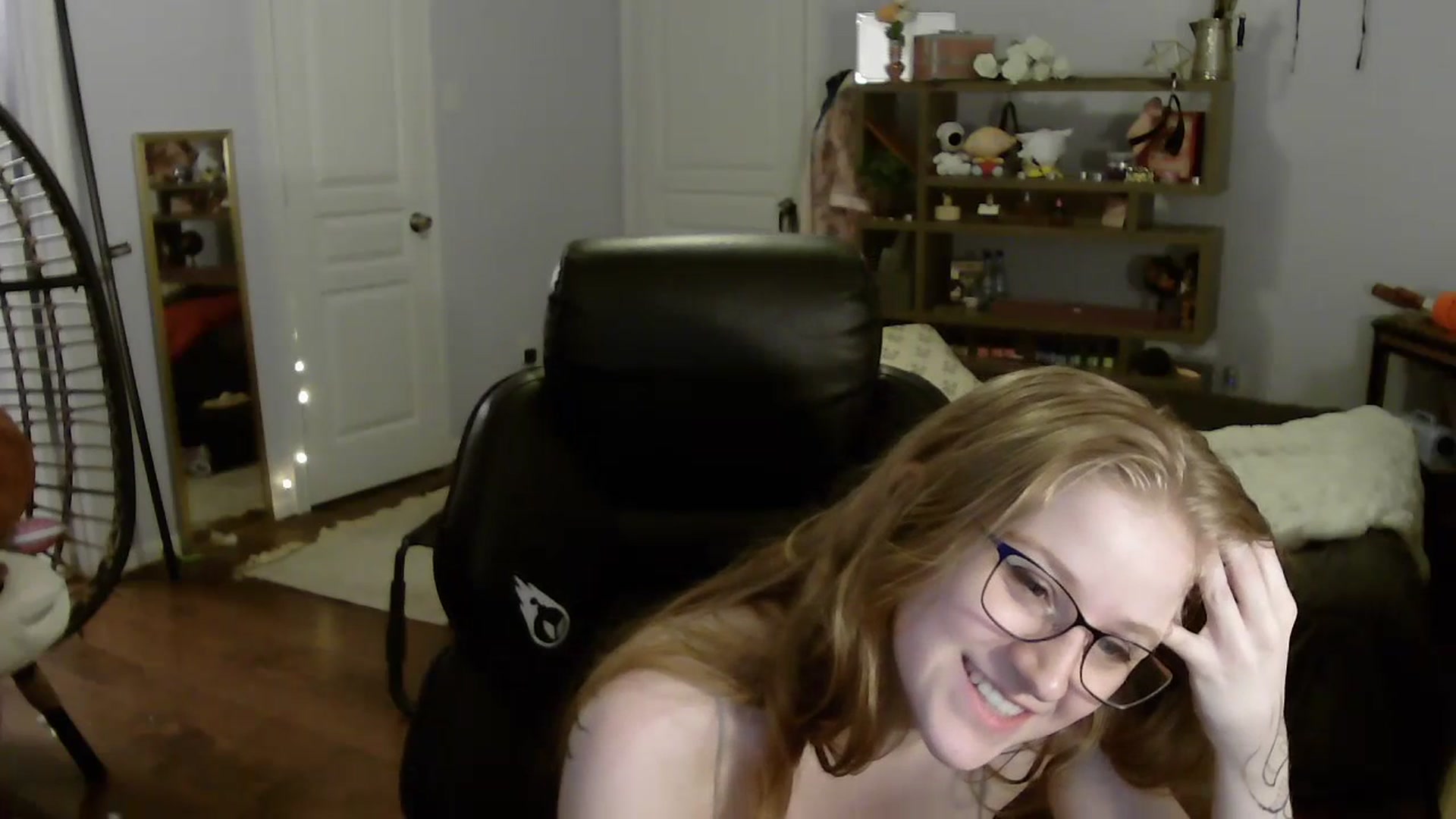 Gallery image thumbnail from Bunnydathug's myfreecams stream on, 07/19/2023, 11:33 image 18 of 20