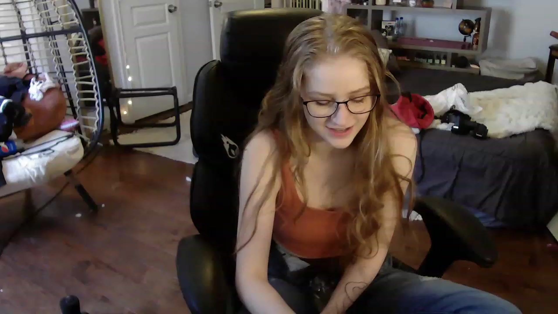 Gallery image thumbnail from Bunnydathug's myfreecams stream on, 07/22/2023, 19:13 image 18 of 20