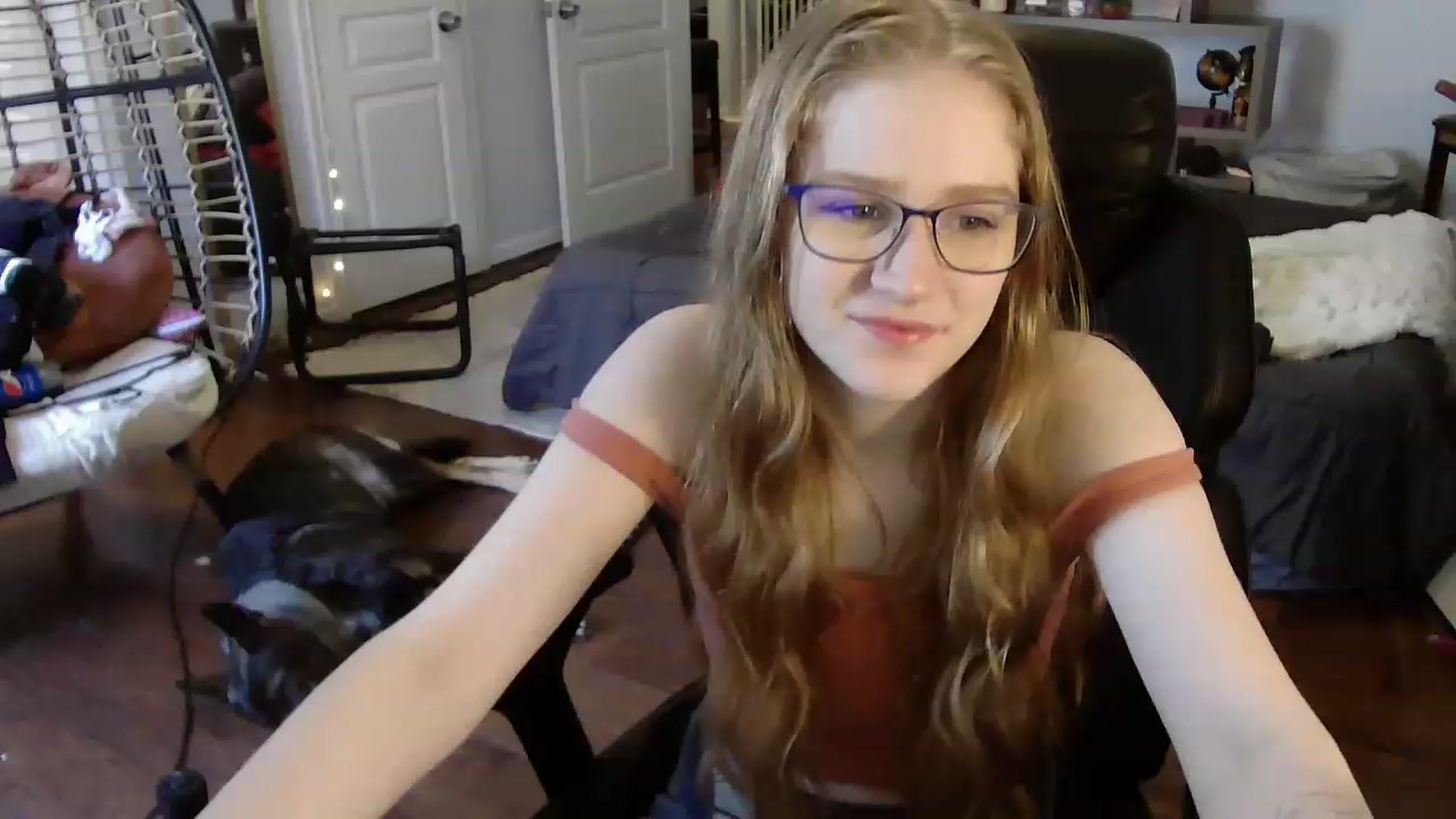 Gallery image thumbnail from Bunnydathug's myfreecams stream on, 07/22/2023, 19:13 image 12 of 20