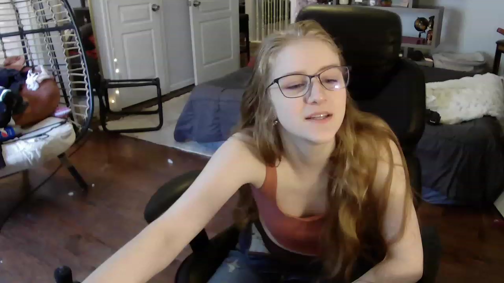Gallery image thumbnail from Bunnydathug's myfreecams stream on, 07/22/2023, 19:13 image 14 of 20