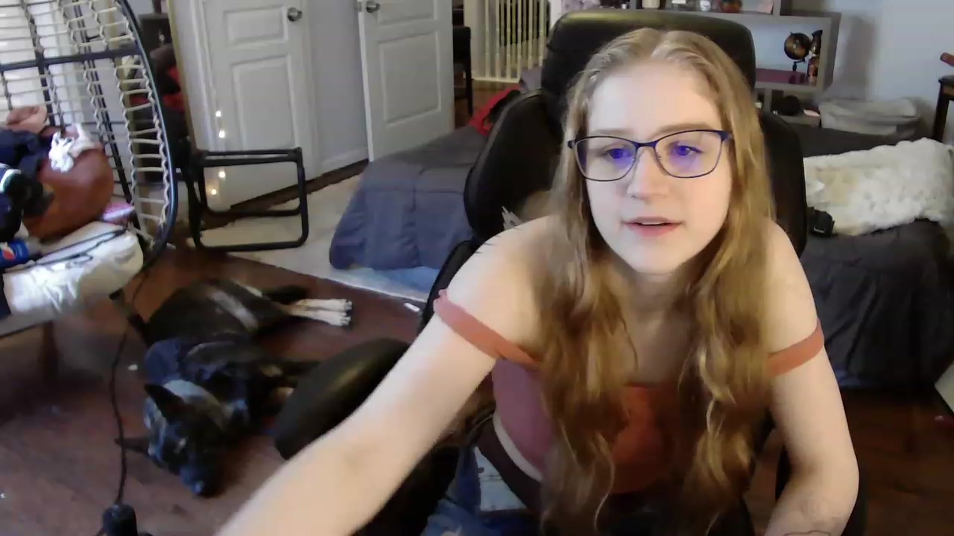 Gallery image thumbnail from Bunnydathug's myfreecams stream on, 07/22/2023, 19:13 image 11 of 20