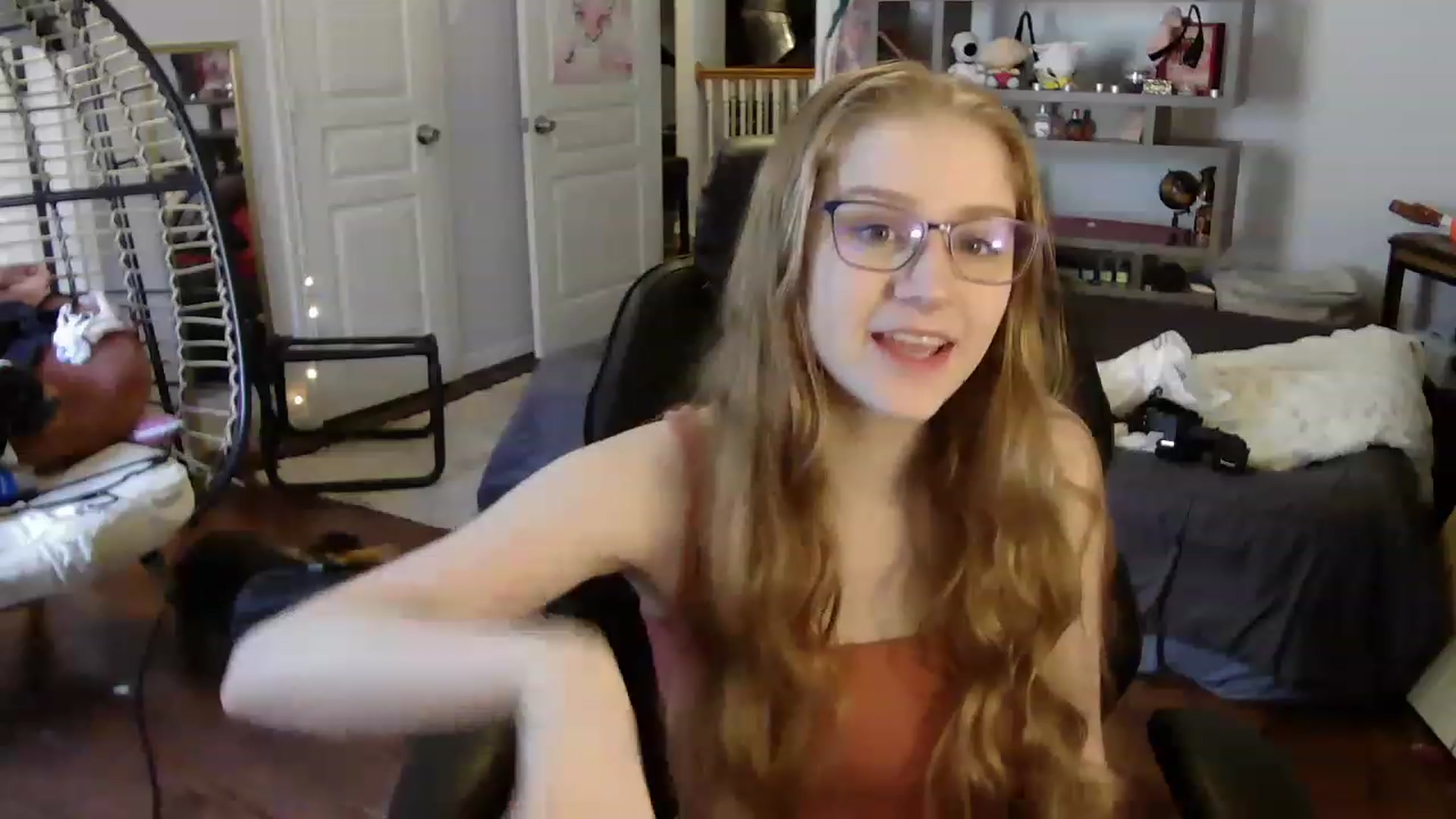 Gallery image thumbnail from Bunnydathug's myfreecams stream on, 07/22/2023, 19:13 image 5 of 20