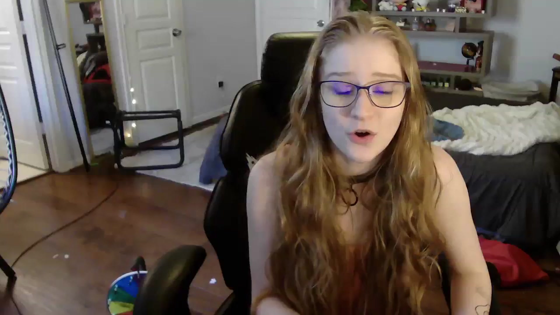 Gallery image thumbnail from Bunnydathug's myfreecams stream on, 07/23/2023, 24:03 image 14 of 20