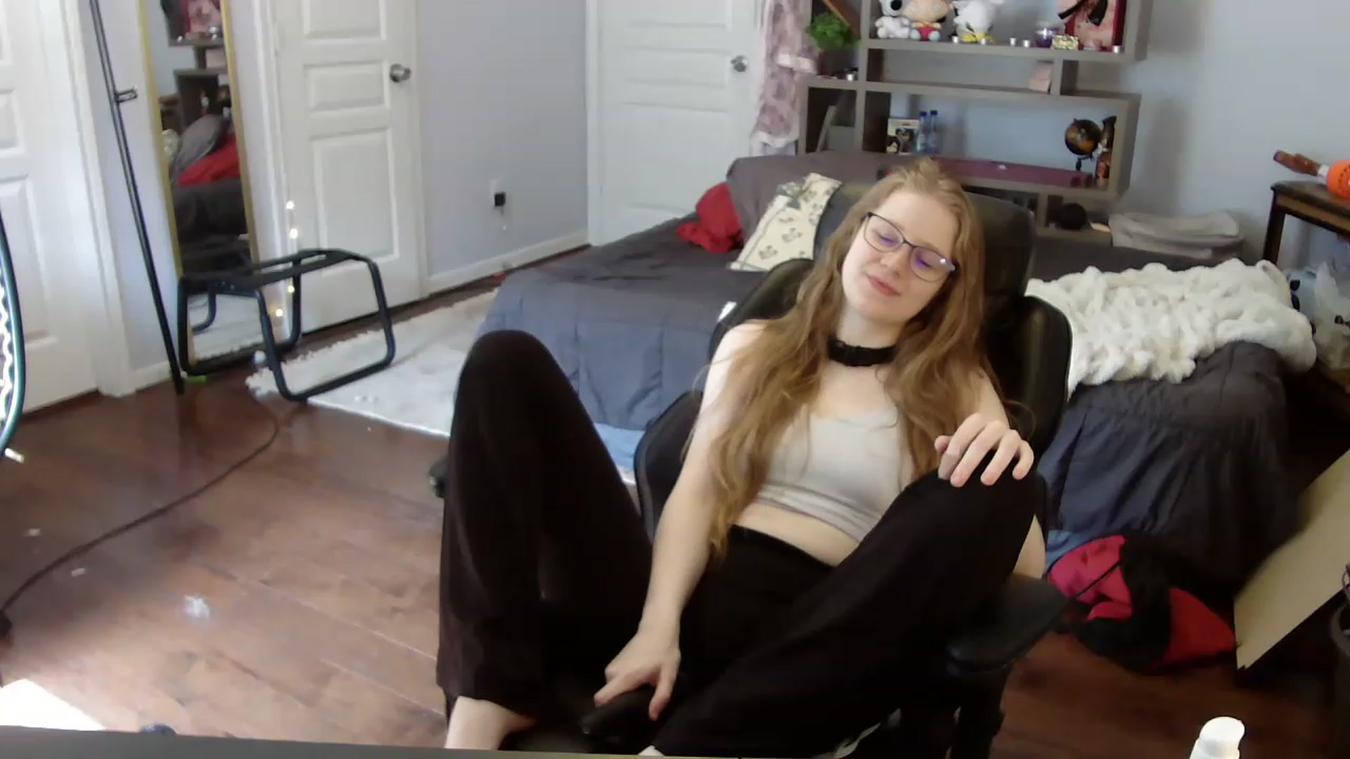 Gallery image thumbnail from Bunnydathug's myfreecams stream on, 07/23/2023, 16:47 image 16 of 20