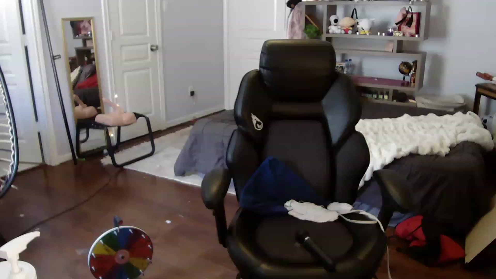 Gallery image thumbnail from Bunnydathug's myfreecams stream on, 07/23/2023, 20:47 image 11 of 20