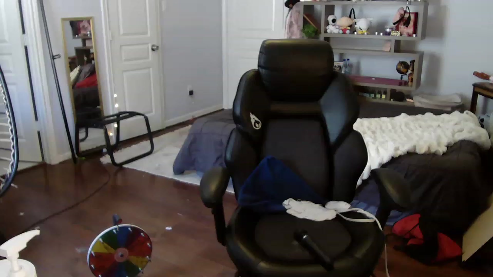 Gallery image thumbnail from Bunnydathug's myfreecams stream on, 07/23/2023, 20:47 image 7 of 20