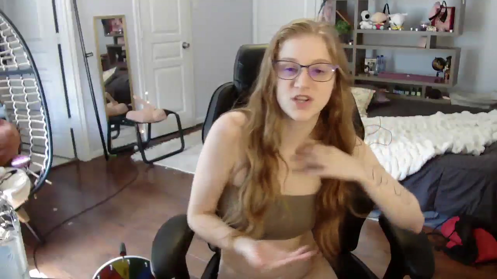 Gallery image thumbnail from Bunnydathug's myfreecams stream on, 07/24/2023, 16:48 image 13 of 20
