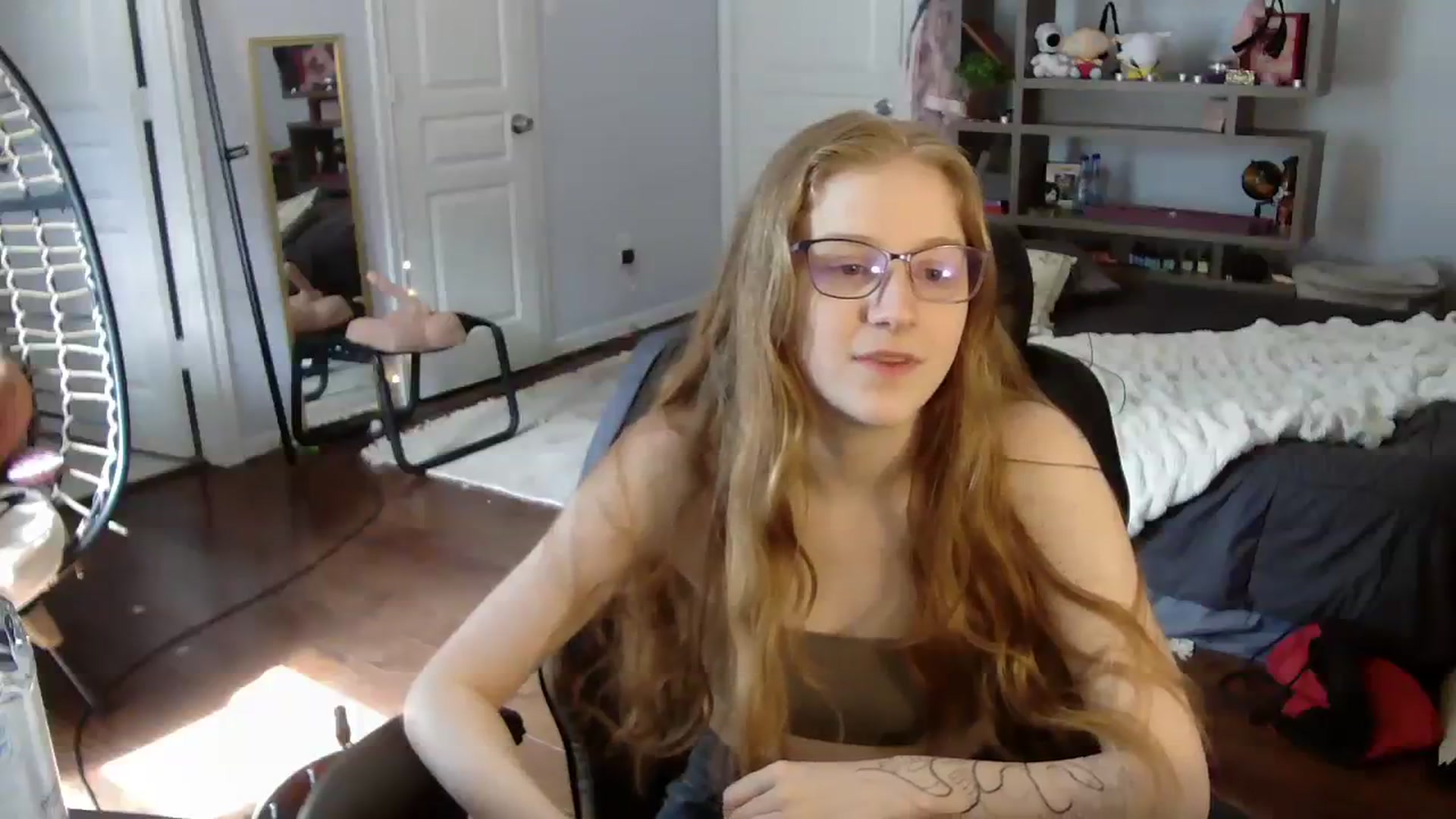 Gallery image thumbnail from Bunnydathug's myfreecams stream on, 07/24/2023, 16:48 image 9 of 20