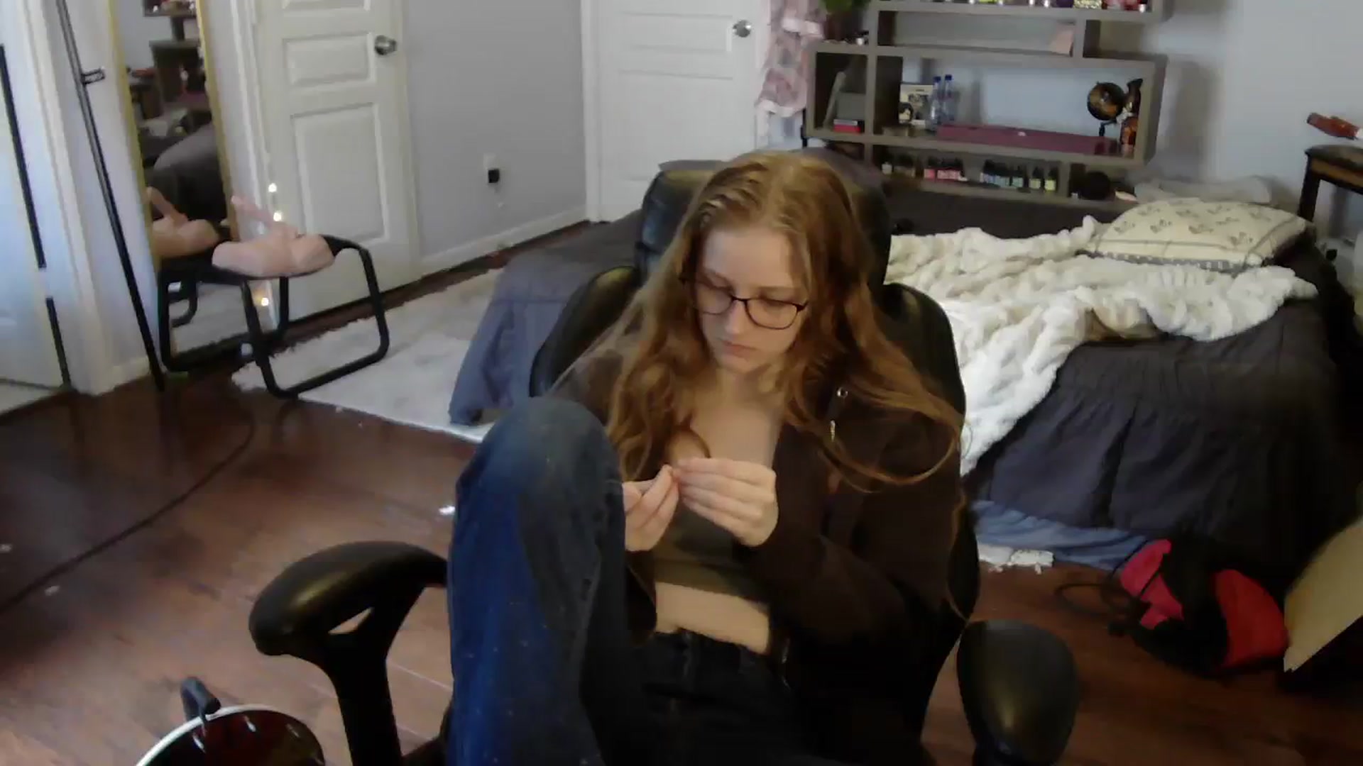 Gallery image thumbnail from Bunnydathug's myfreecams stream on, 07/24/2023, 19:36 image 2 of 20