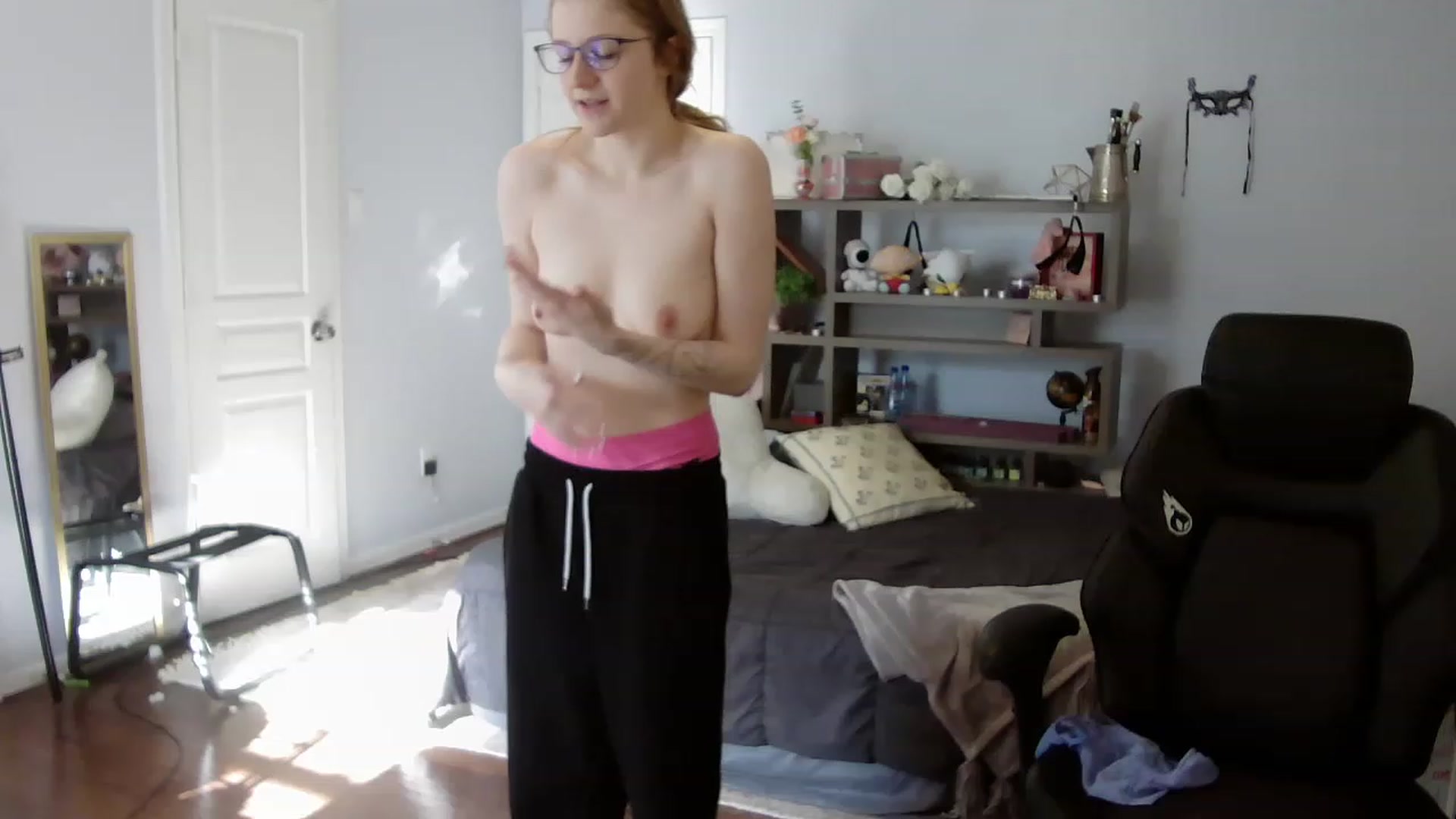 Gallery image thumbnail from Bunnydathug's myfreecams stream on, 07/25/2023, 14:26 image 13 of 20