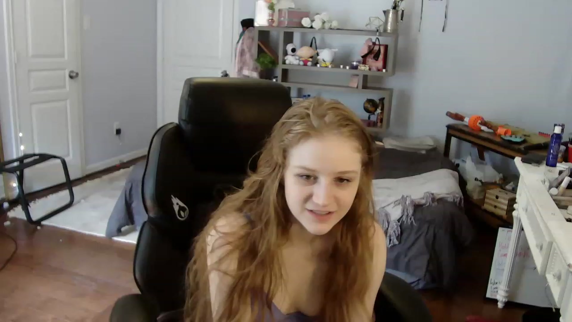 Gallery image thumbnail from Bunnydathug's myfreecams stream on, 07/25/2023, 15:46 image 19 of 20