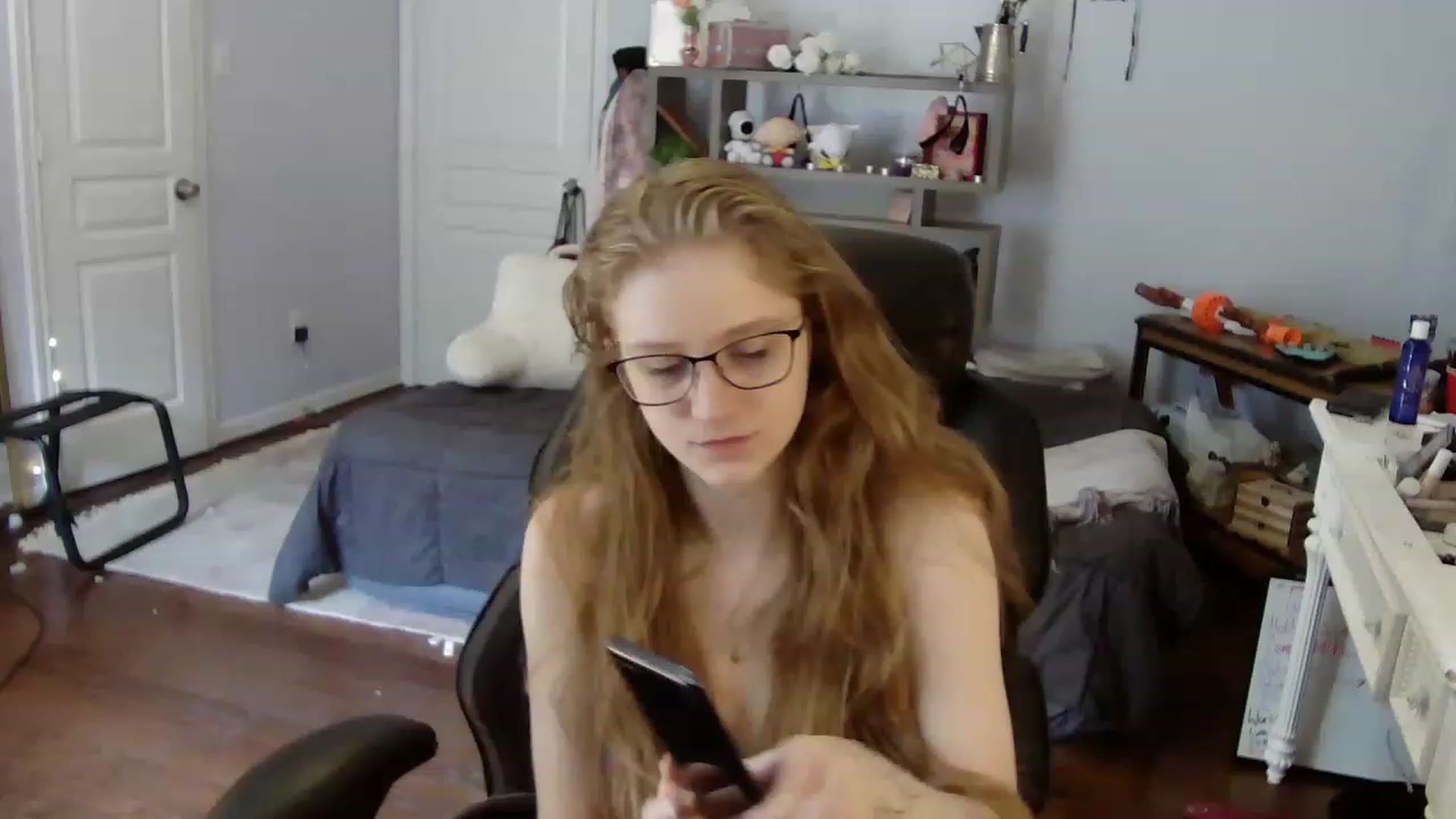 Gallery image thumbnail from Bunnydathug's myfreecams stream on, 07/25/2023, 15:46 image 12 of 20