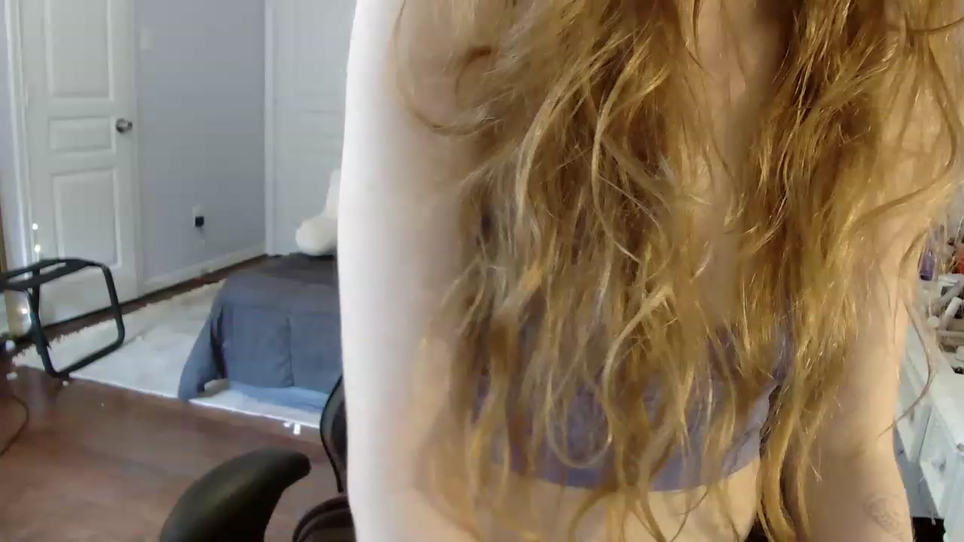 Gallery image thumbnail from Bunnydathug's myfreecams stream on, 07/25/2023, 15:46 image 10 of 20