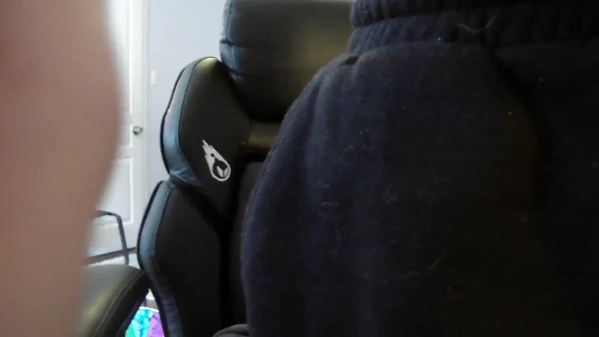 Gallery image thumbnail from Bunnydathug's myfreecams stream on, 07/25/2023, 16:57 image 18 of 20
