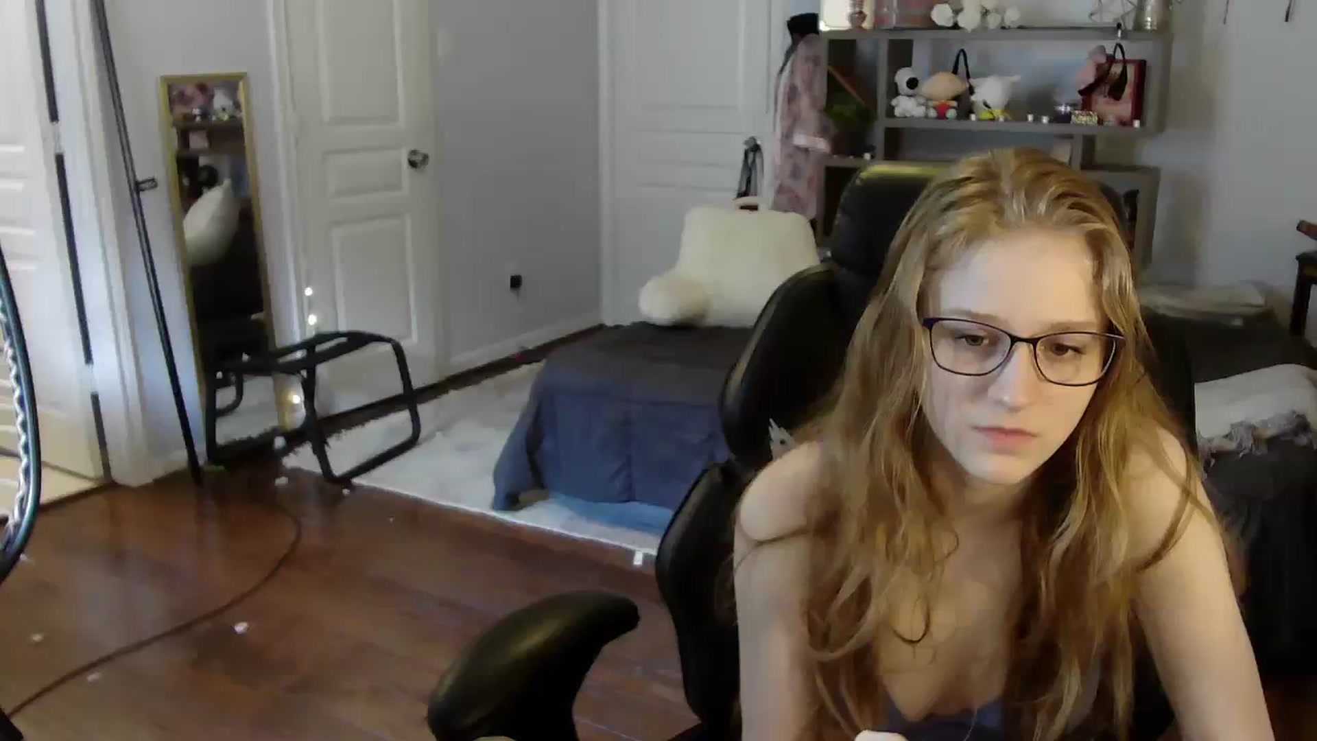 Gallery image thumbnail from Bunnydathug's myfreecams stream on, 07/25/2023, 18:26 image 20 of 20