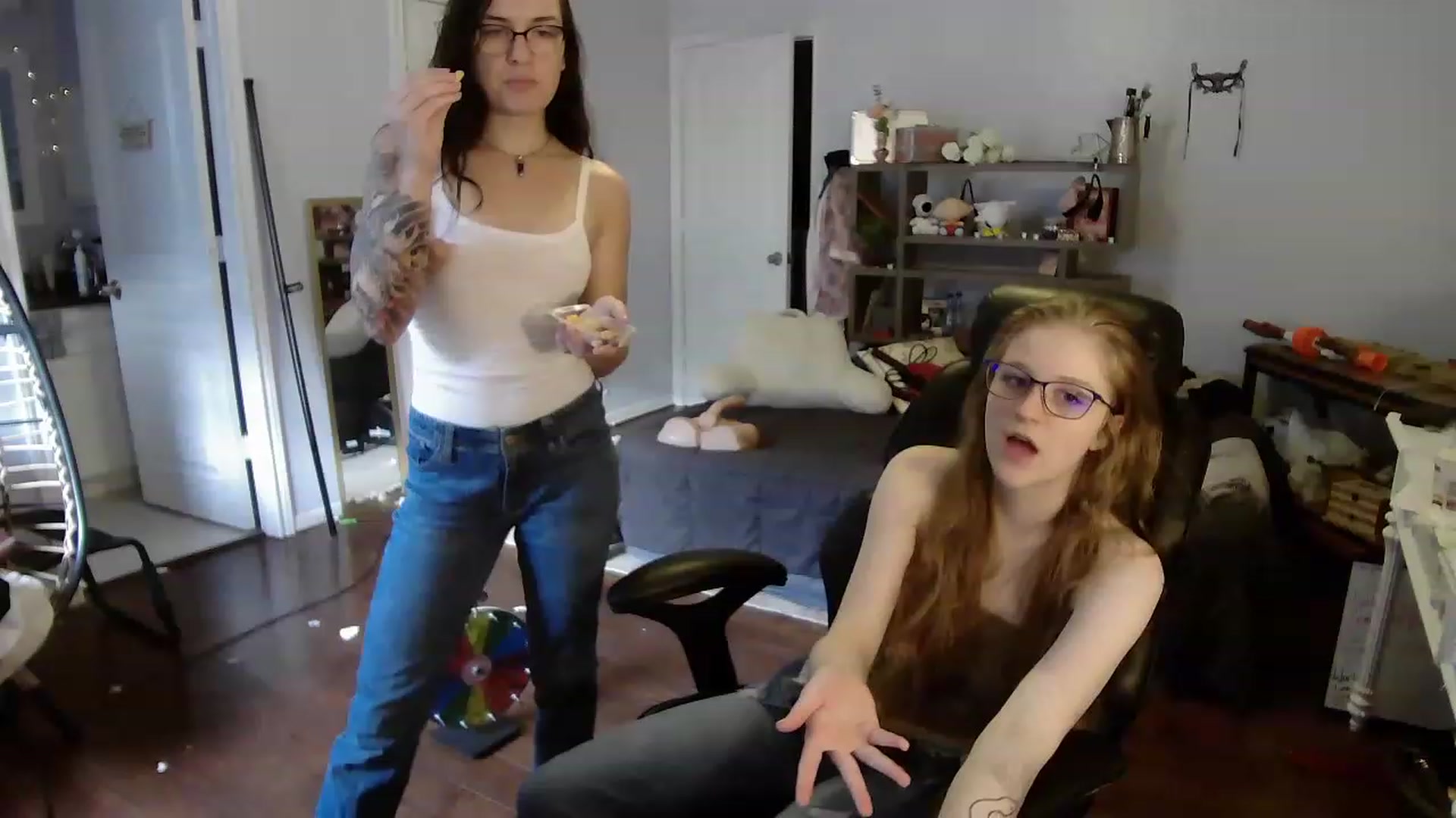 Gallery image thumbnail from Bunnydathug's myfreecams stream on, 07/27/2023, 13:35 image 10 of 20