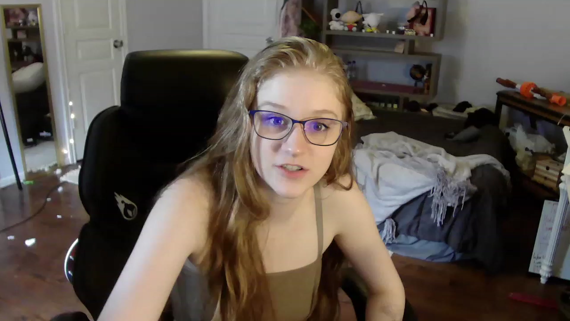 Gallery image thumbnail from Bunnydathug's myfreecams stream on, 07/27/2023, 14:49 image 18 of 20