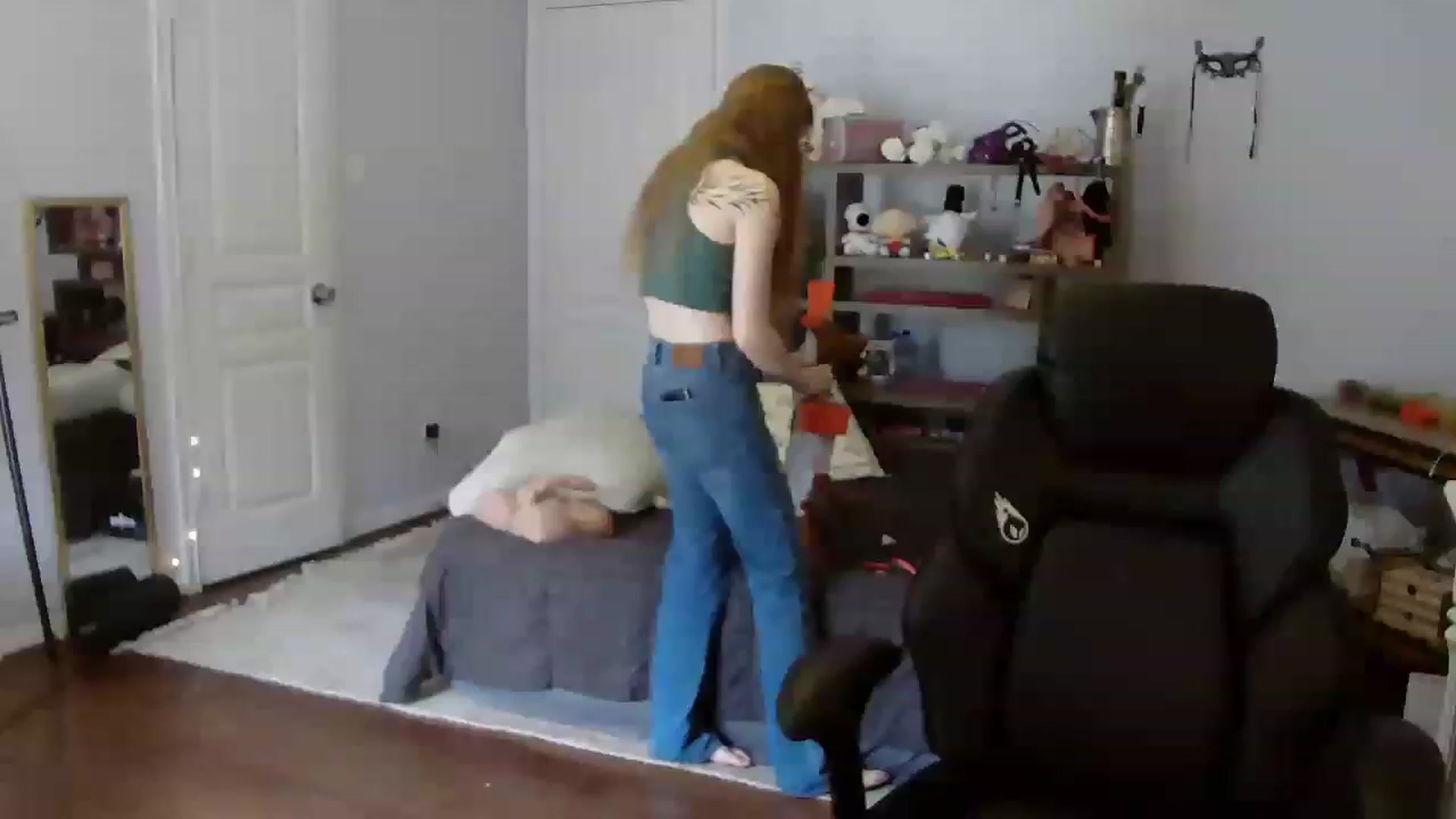 Gallery image thumbnail from Bunnydathug's myfreecams stream on, 07/28/2023, 15:40 image 2 of 20