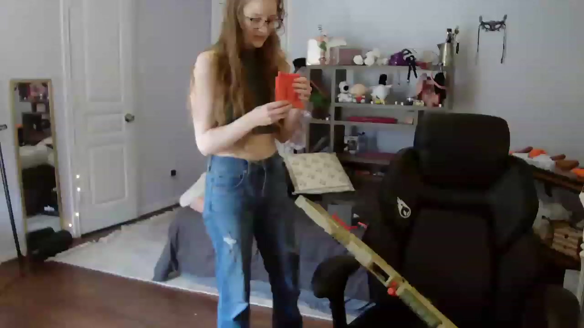 Gallery image thumbnail from Bunnydathug's myfreecams stream on, 07/28/2023, 15:40 image 5 of 20