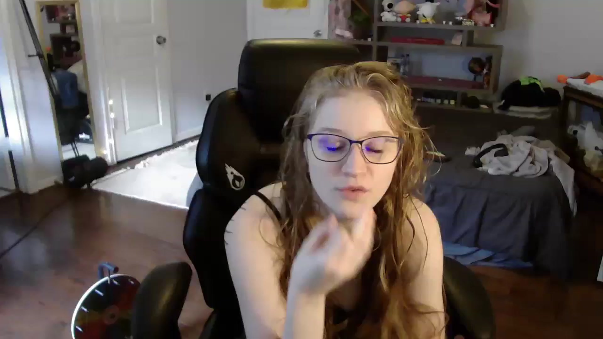 Gallery image thumbnail from Bunnydathug's myfreecams stream on, 07/29/2023, 13:34 image 13 of 20