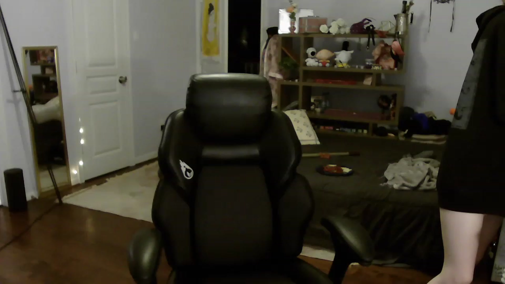 Gallery image thumbnail from Bunnydathug's myfreecams stream on, 08/01/2023, 11:25 image 3 of 20