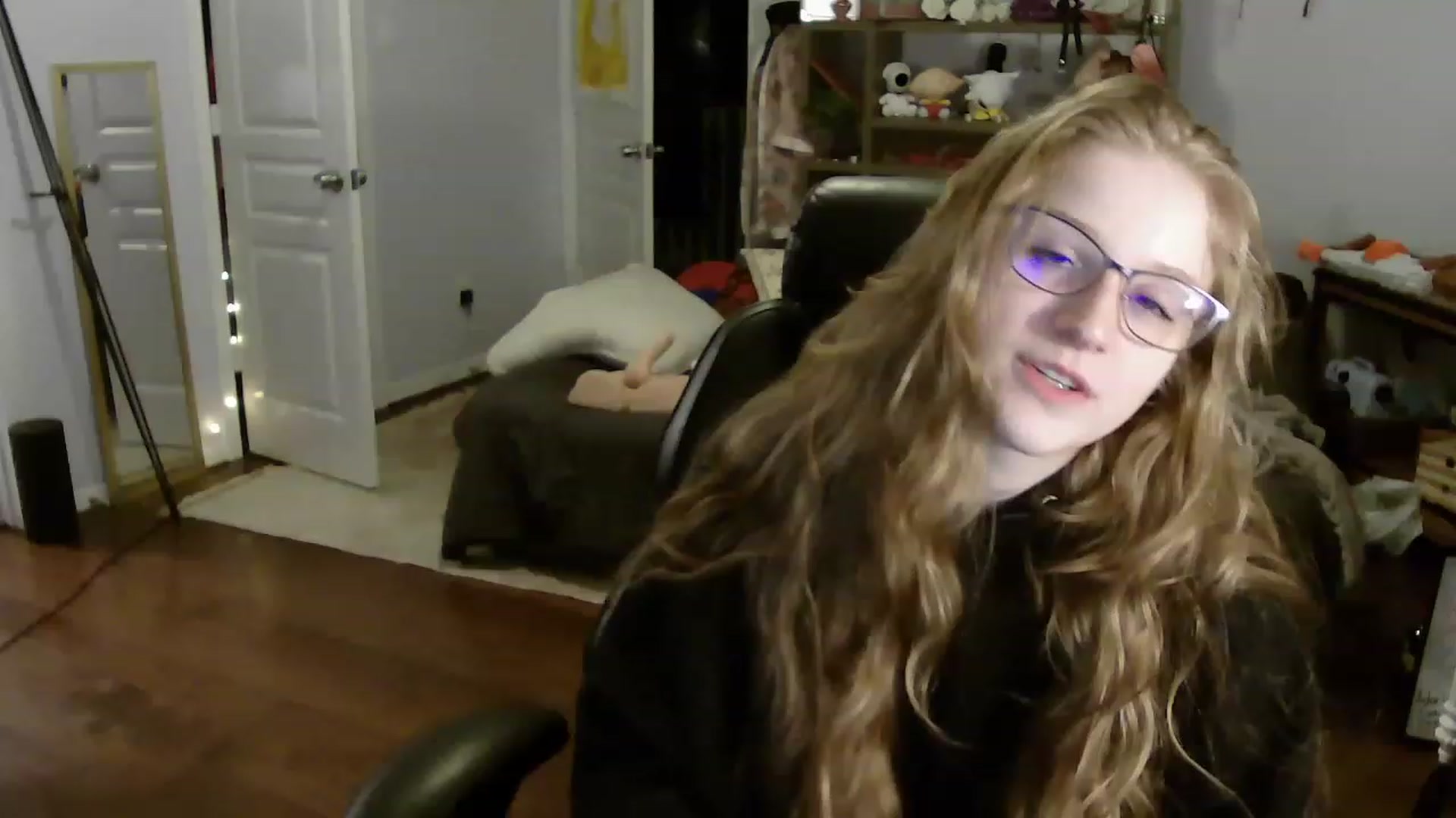 Gallery image thumbnail from Bunnydathug's myfreecams stream on, 08/01/2023, 11:25 image 12 of 20