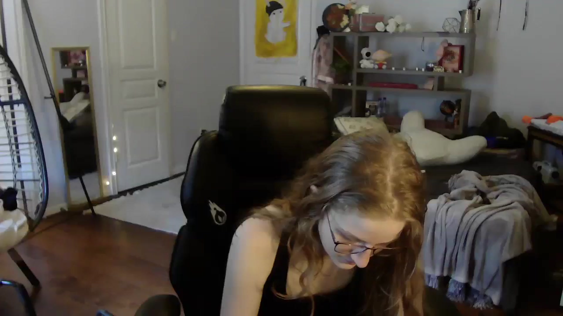 Gallery image thumbnail from Bunnydathug's myfreecams stream on, 08/03/2023, 17:51 image 19 of 20