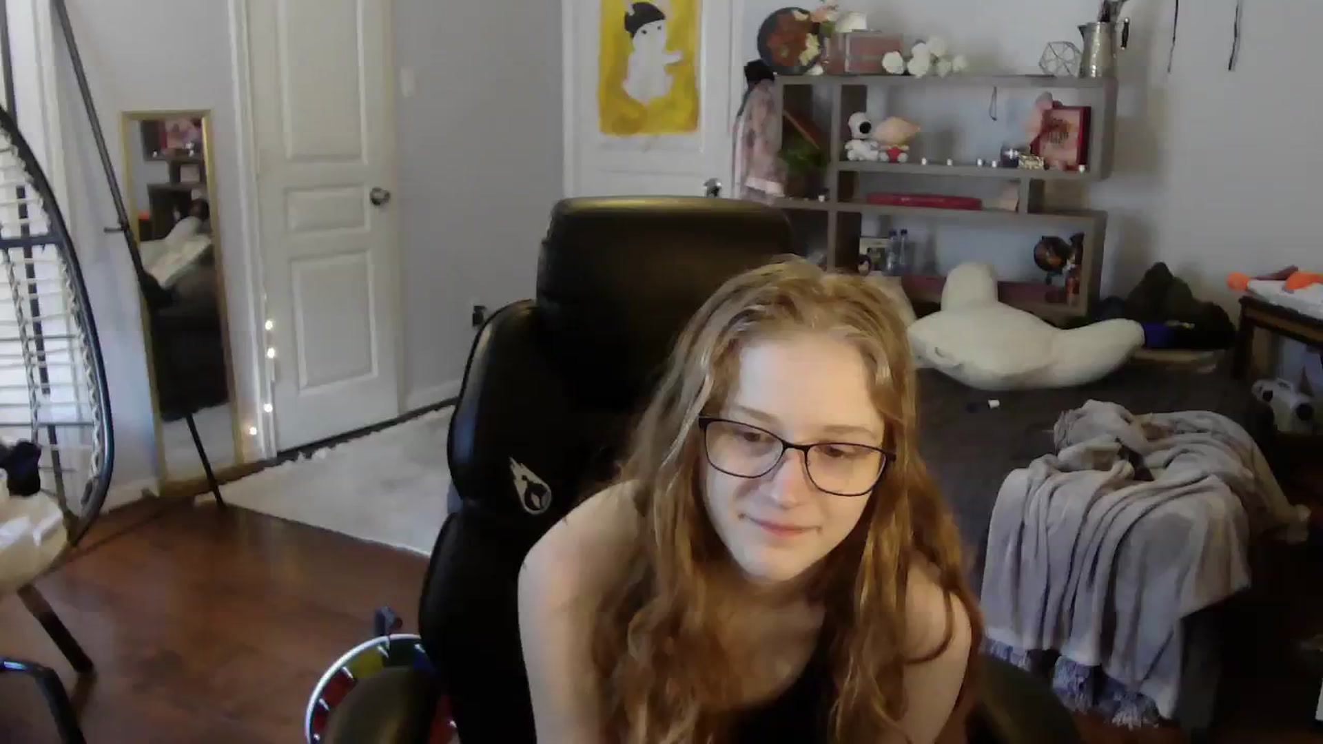 Gallery image thumbnail from Bunnydathug's myfreecams stream on, 08/03/2023, 17:51 image 9 of 20