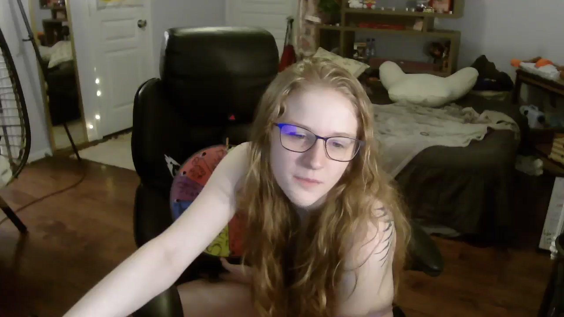 Gallery image thumbnail from Bunnydathug's myfreecams stream on, 08/05/2023, 11:19 image 7 of 20