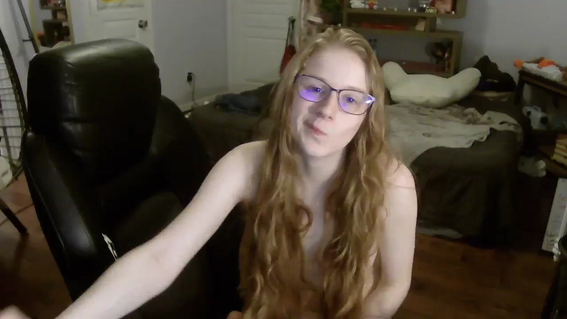 Gallery image thumbnail from Bunnydathug's myfreecams stream on, 08/05/2023, 11:19 image 11 of 20