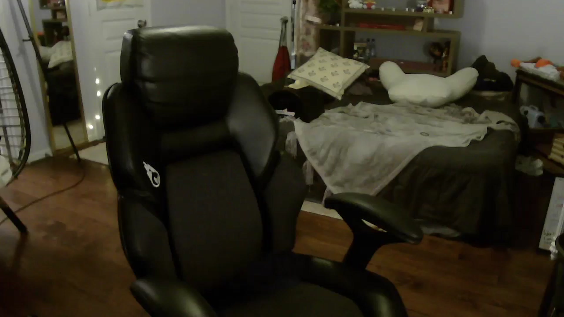 Gallery image thumbnail from Bunnydathug's myfreecams stream on, 08/05/2023, 11:19 image 3 of 20