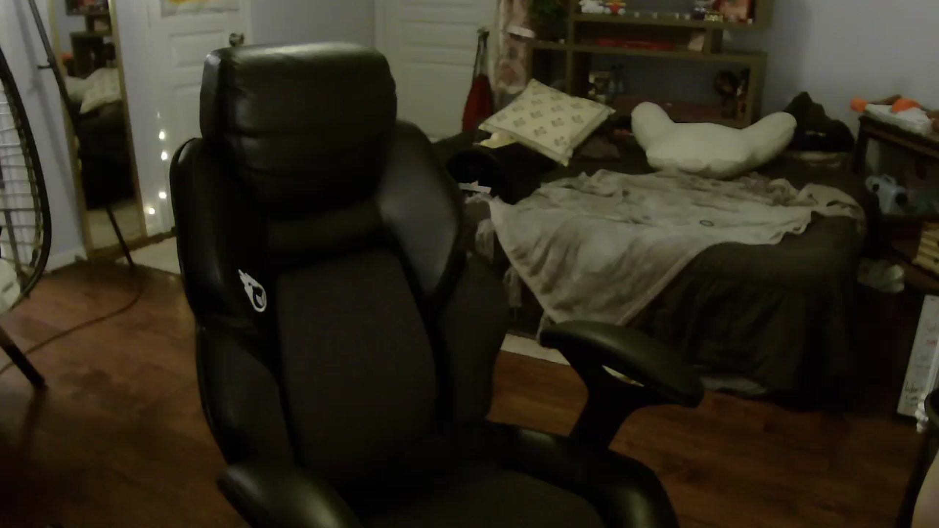 Gallery image thumbnail from Bunnydathug's myfreecams stream on, 08/05/2023, 11:19 image 1 of 20