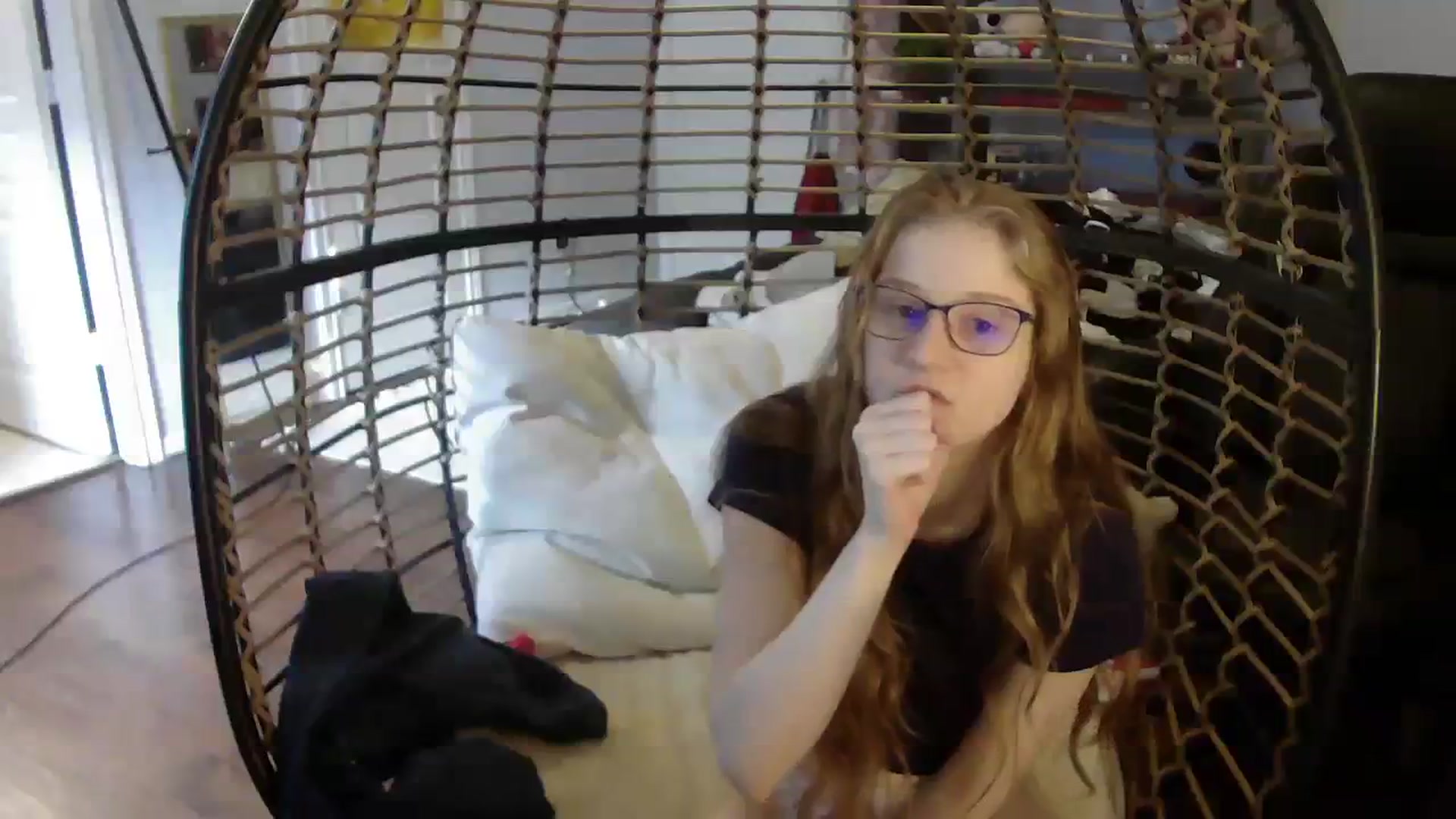 Gallery image thumbnail from Bunnydathug's myfreecams stream on, 08/05/2023, 14:55 image 6 of 20