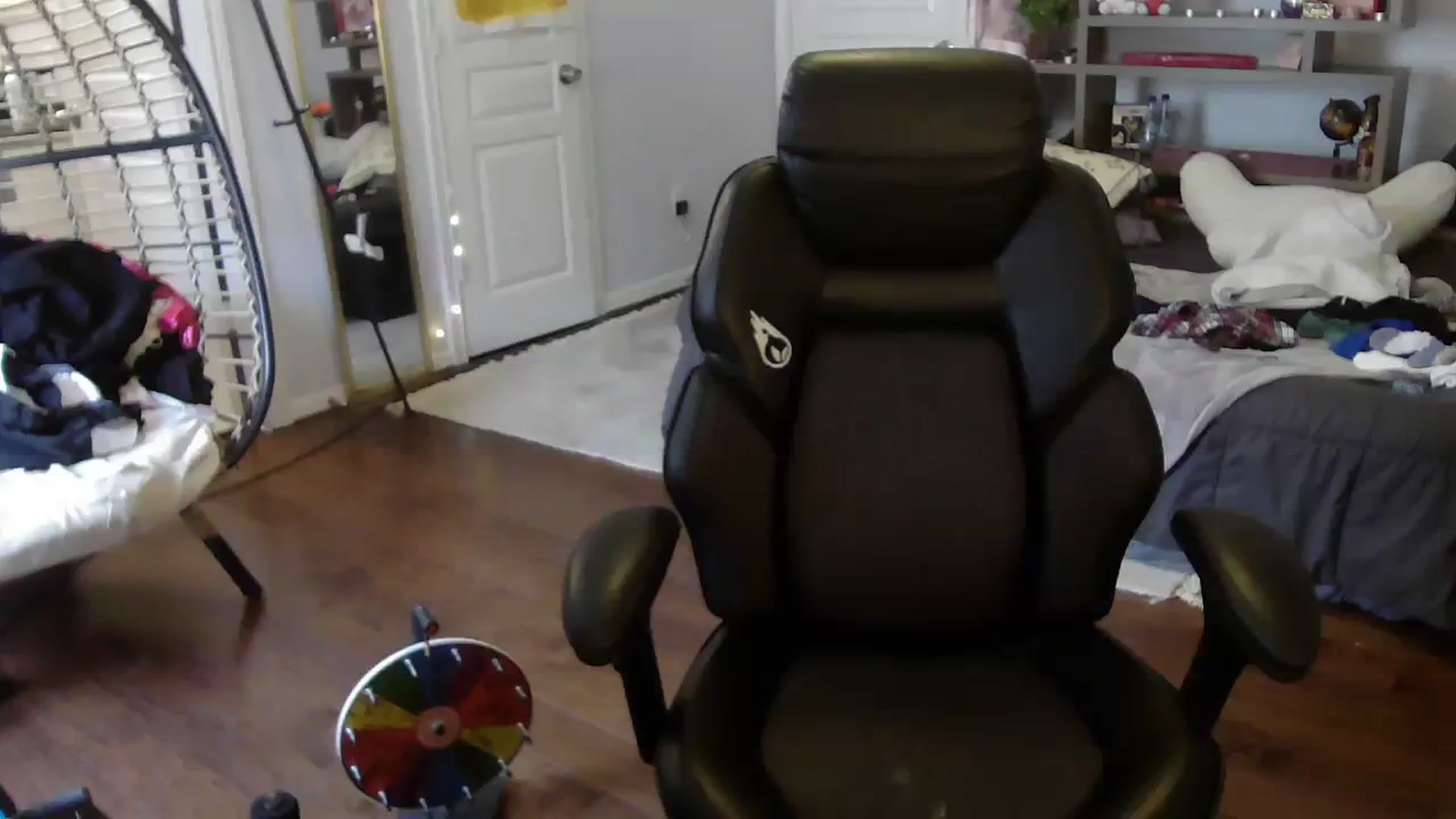 Gallery image thumbnail from Bunnydathug's myfreecams stream on, 08/06/2023, 19:31 image 4 of 20