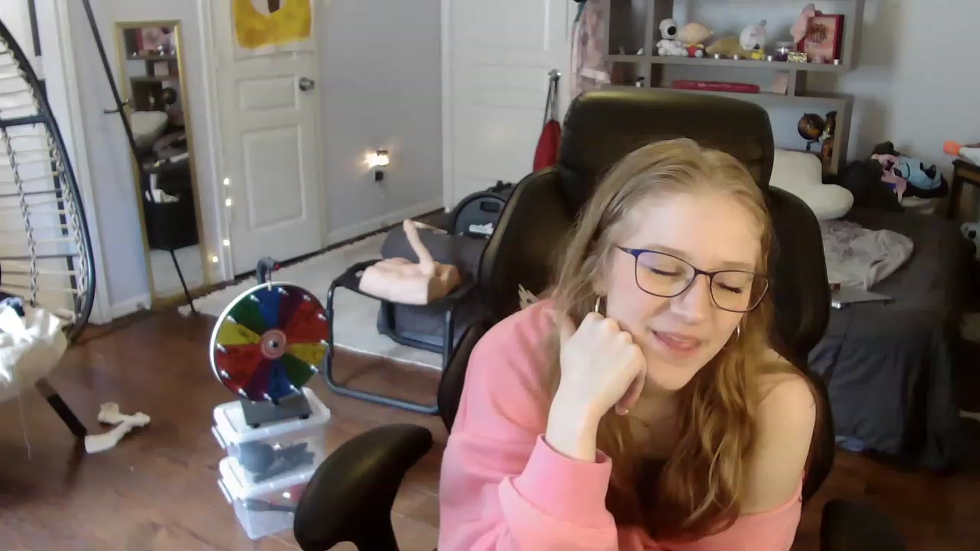 Gallery image thumbnail from Bunnydathug's myfreecams stream on, 08/08/2023, 18:28 image 4 of 20