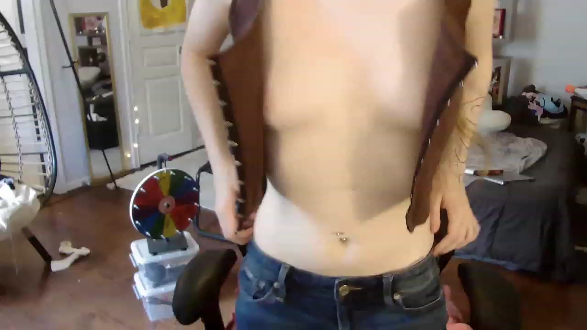 Gallery image thumbnail from Bunnydathug's myfreecams stream on, 08/08/2023, 18:28 image 12 of 20