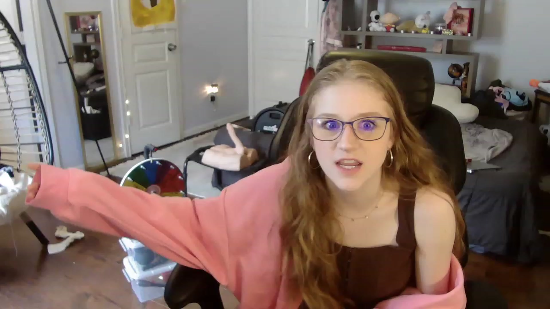 Gallery image thumbnail from Bunnydathug's myfreecams stream on, 08/08/2023, 18:28 image 5 of 20